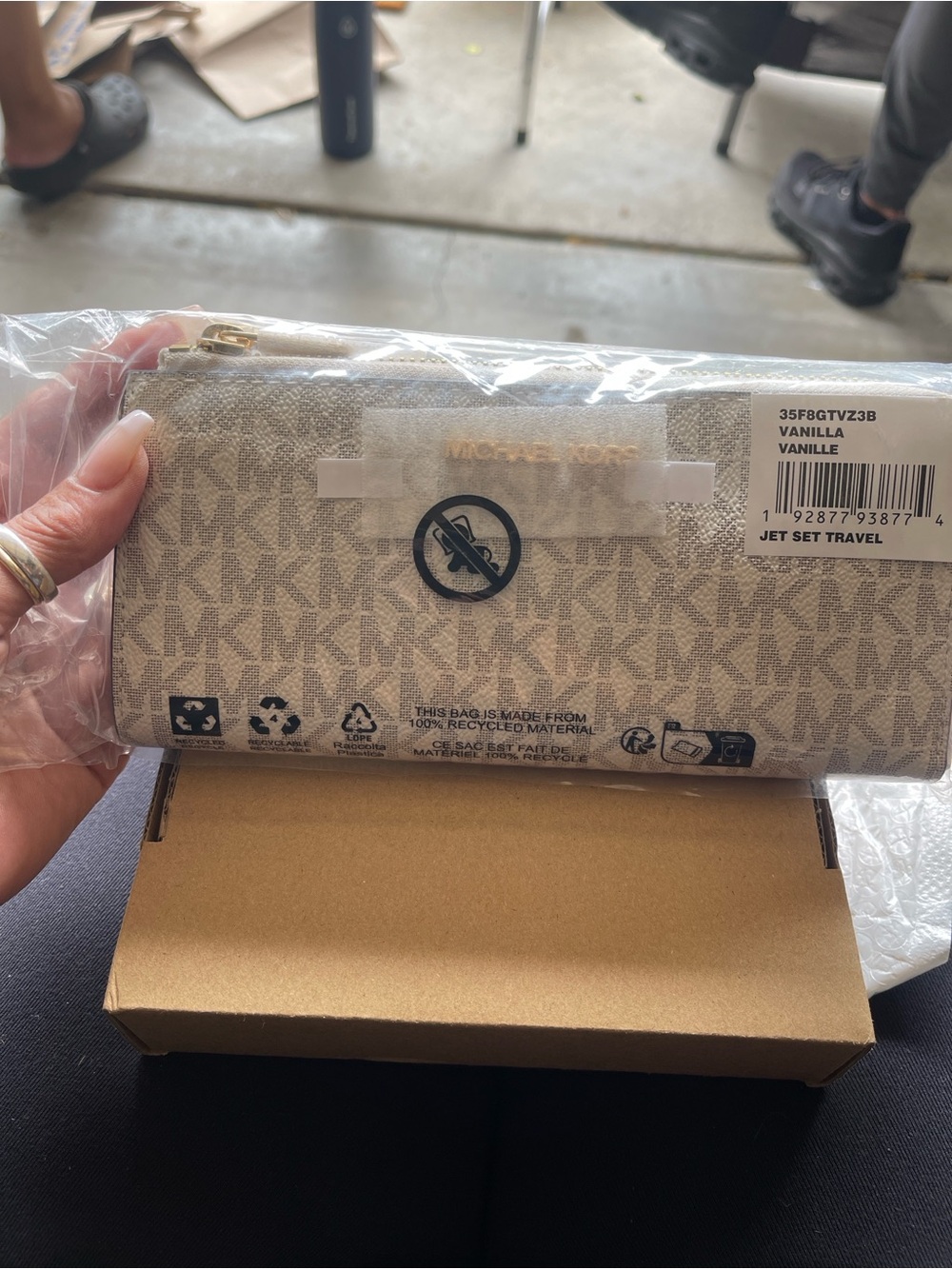 Michael Kors Vanilla Logo Jet Set Travel Wallet with Gold Hardware